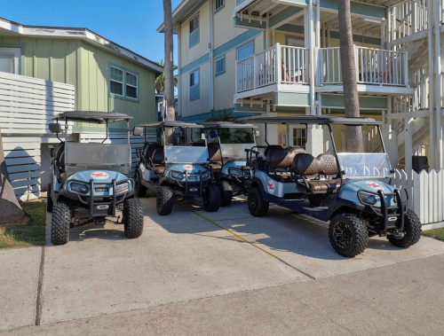 Seashell Exterior with Beach Cruiser Golf Cart